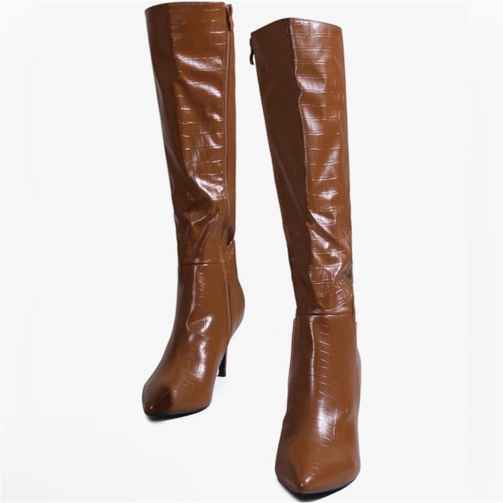 Perphy NWOB size 9 Brown Knee-High 3” spike heel stone pattern Boots